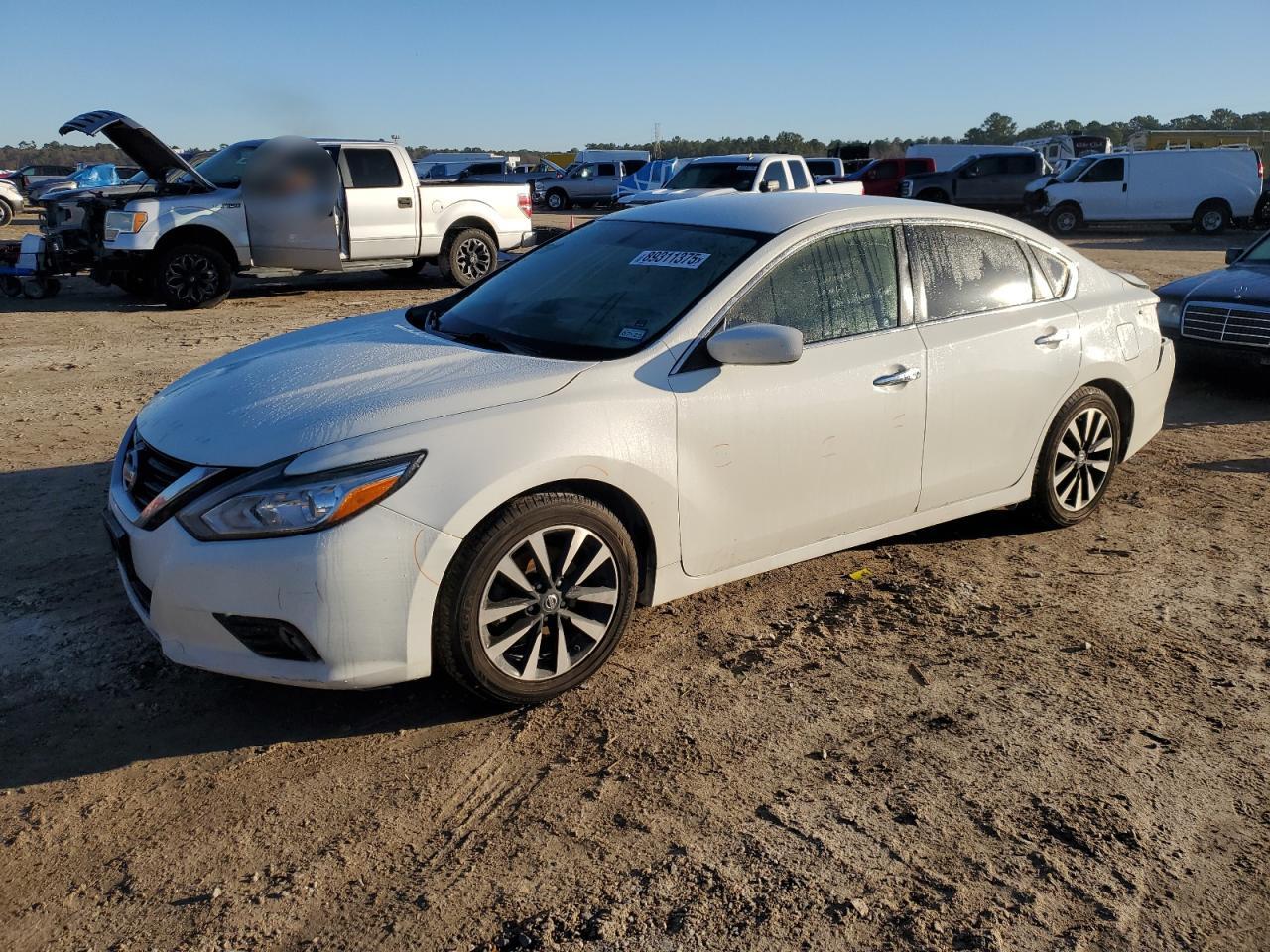 2018 Nissan Altima - Image 1