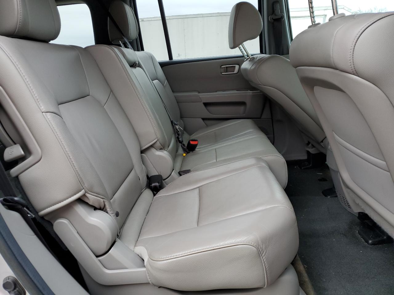 2014 Honda Pilot - Image 11