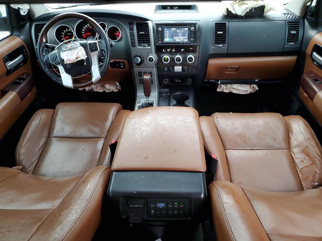2015 Toyota Sequoia - Image 8