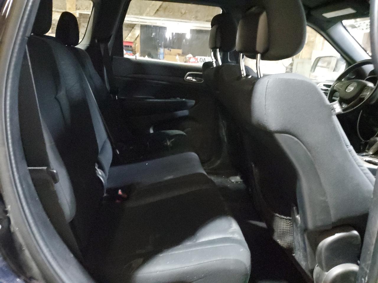 2016 Jeep Grand Cherokee - Image 11