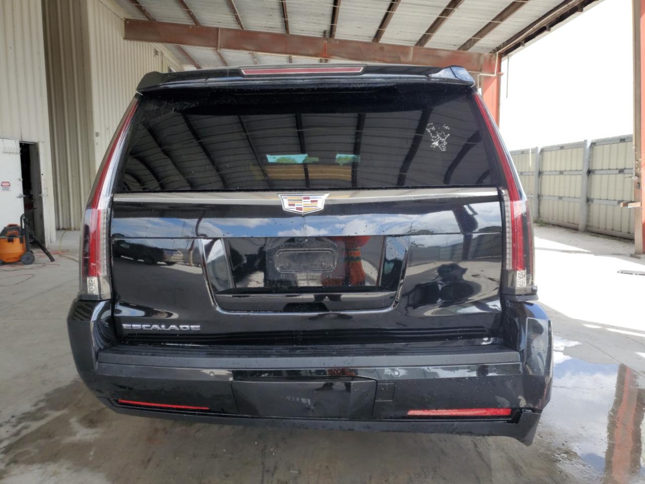 2020 Cadillac Escalade - Image 6