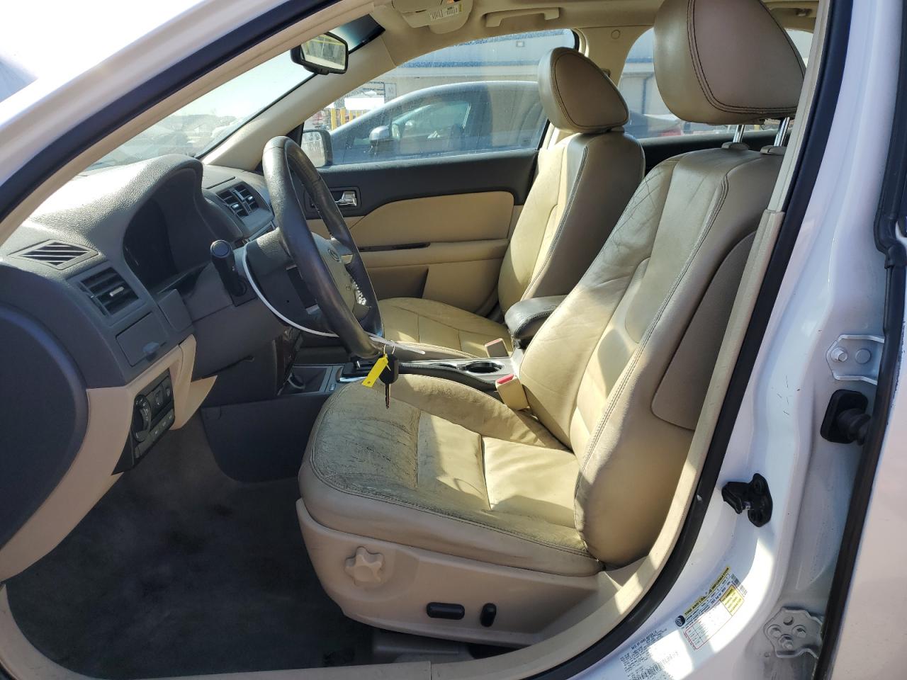 2010 Ford Fusion - Image 7