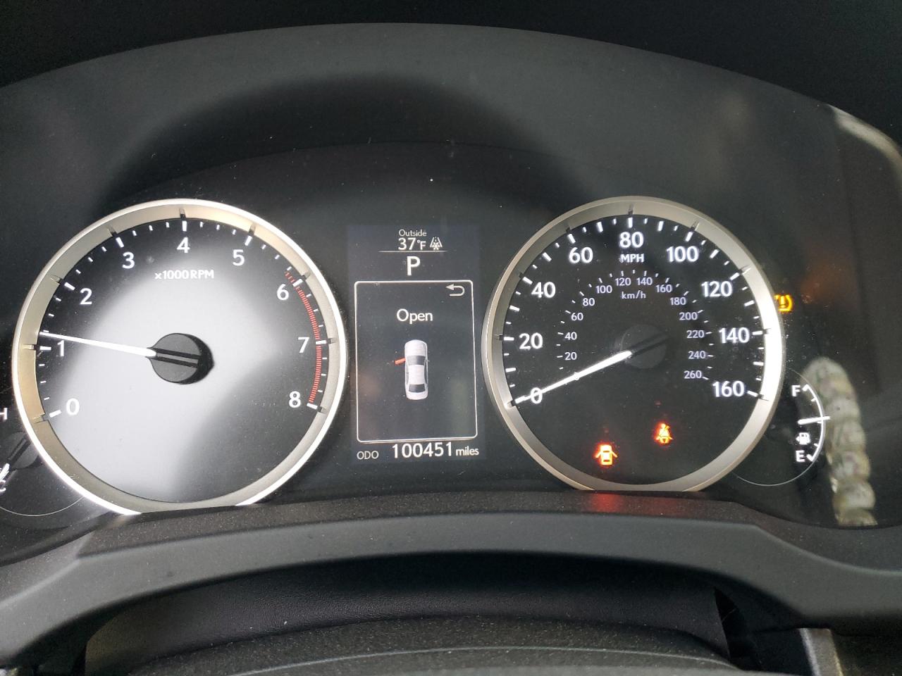2016 Lexus IS - Image 9