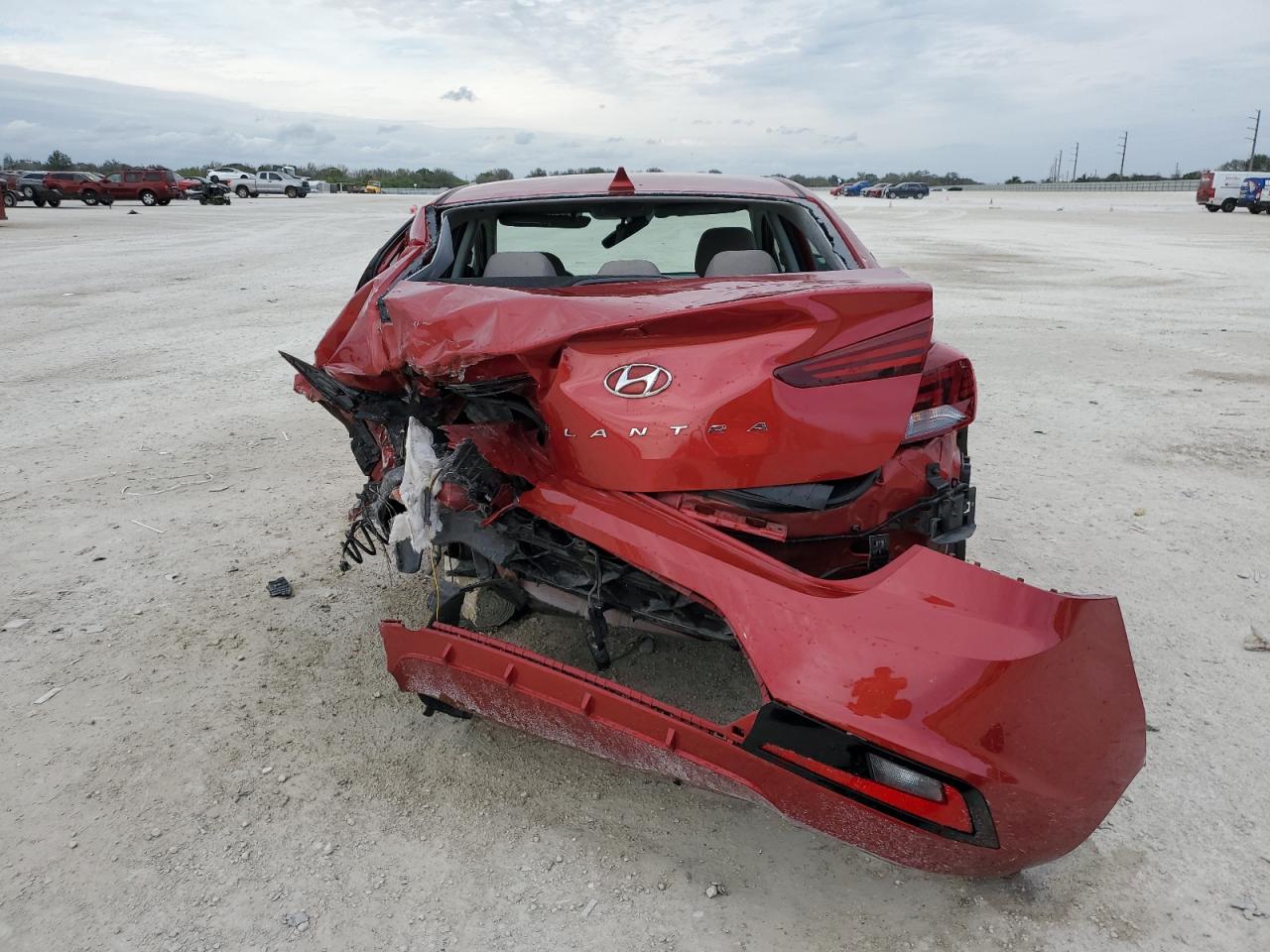 2020 Hyundai Elantra - Image 6