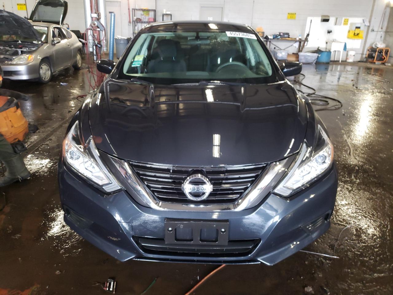 2017 Nissan Altima - Image 5