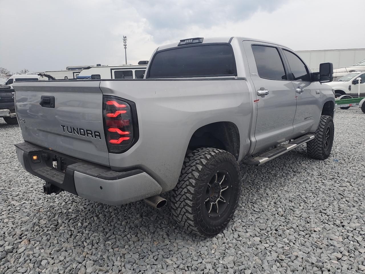 2015 Toyota Tundra - Image 4