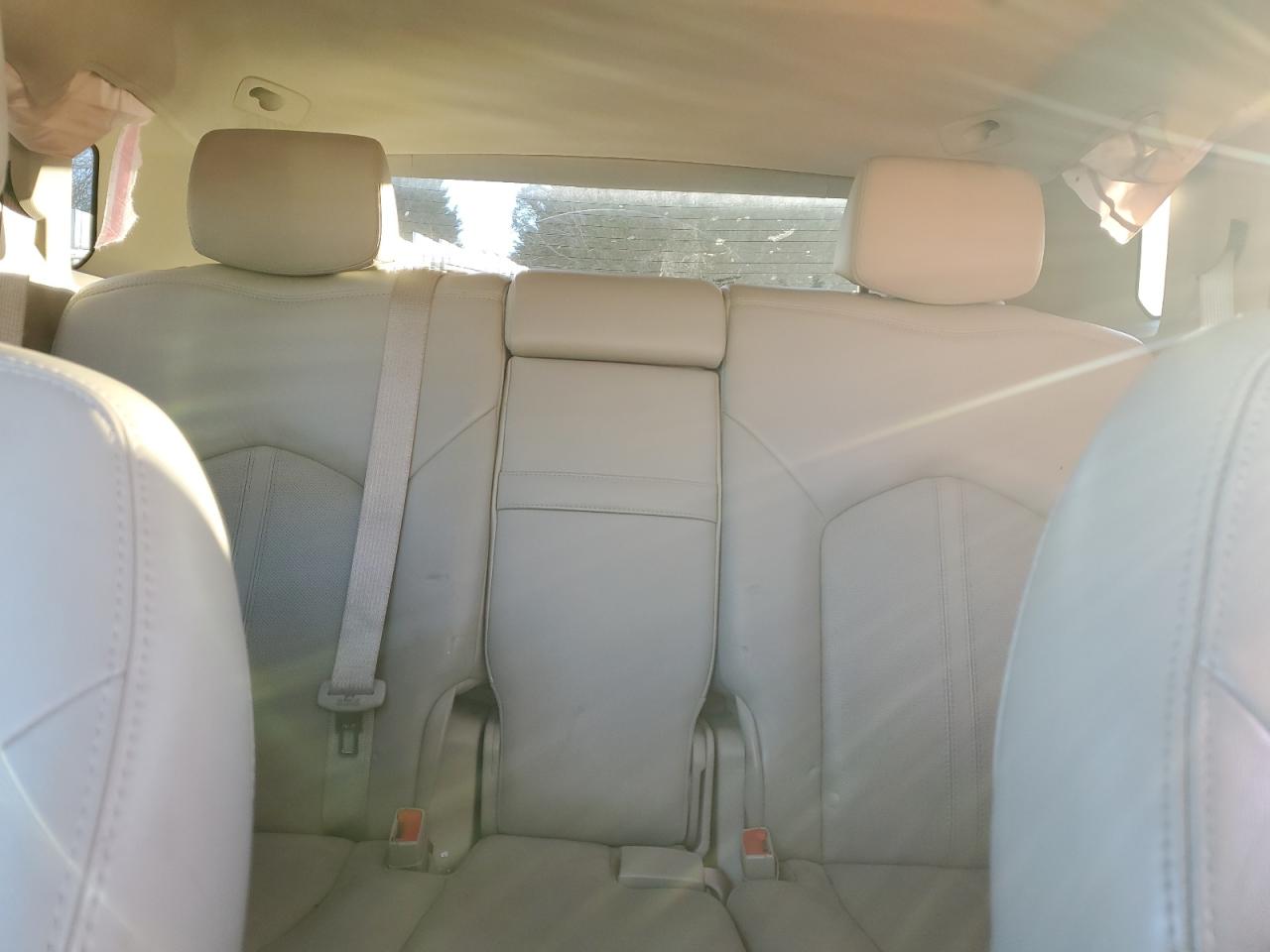 2012 Cadillac SRX - Image 10