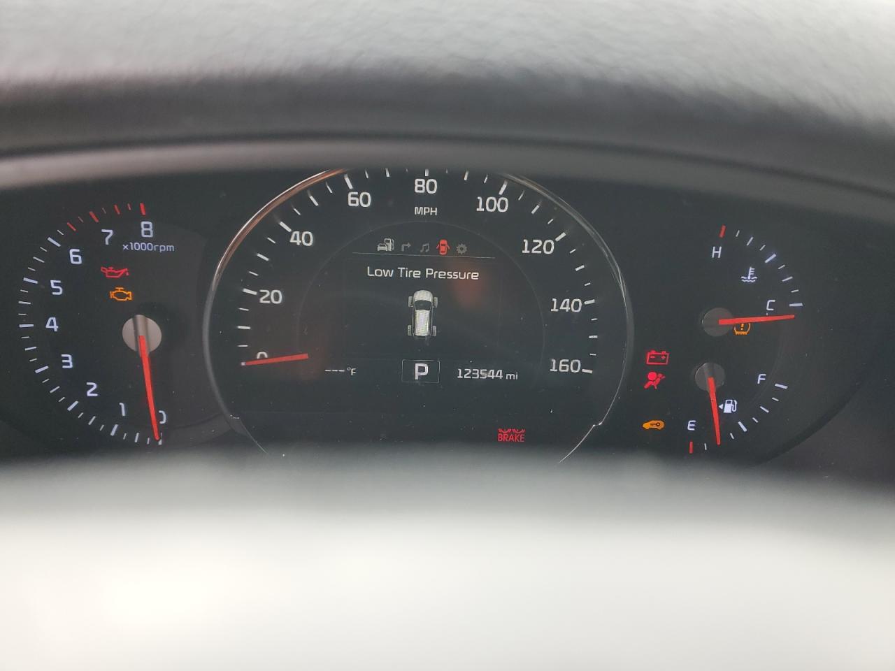 2016 Kia Sorento - Image 9