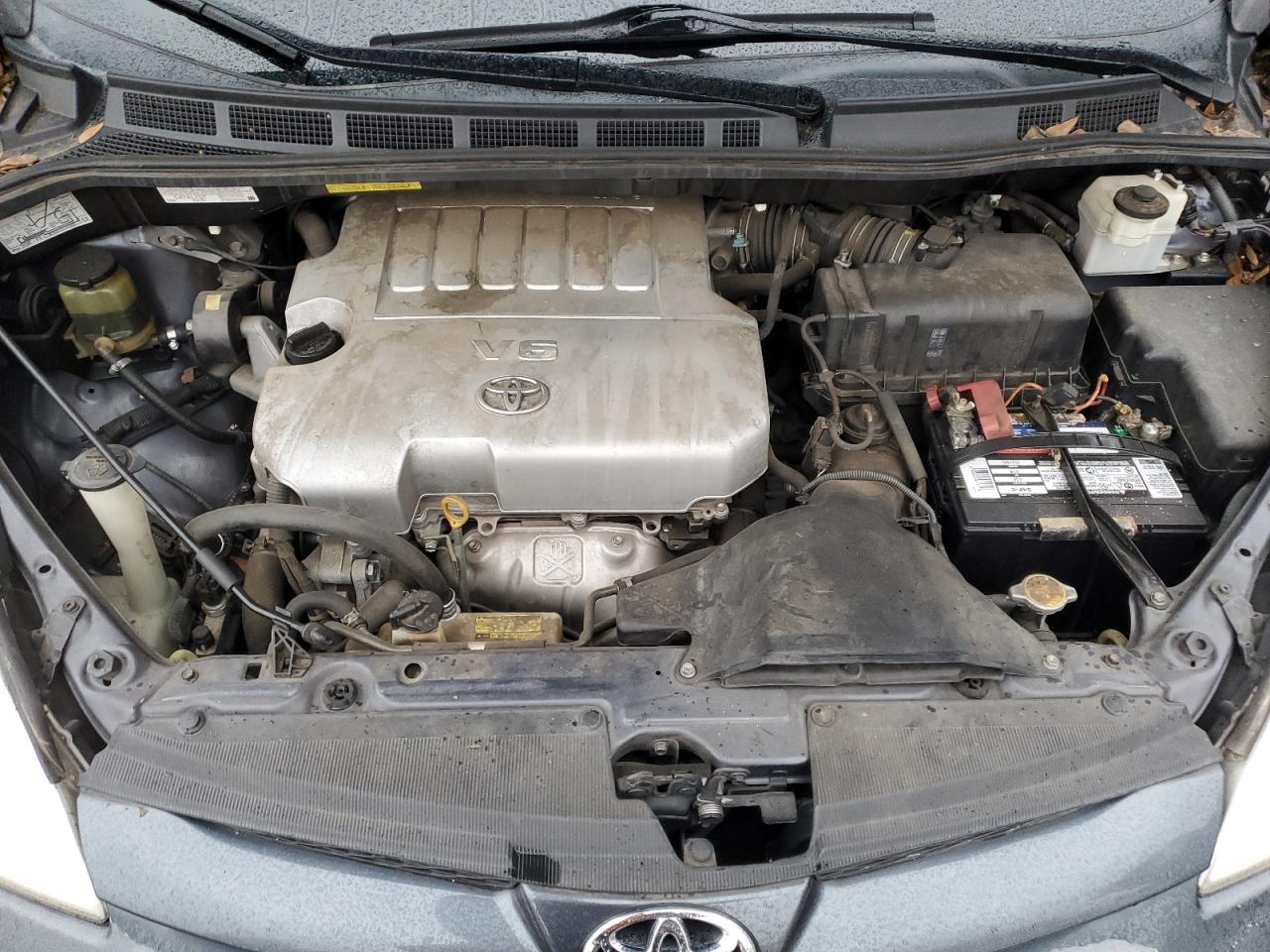 2009 Toyota Sienna - Image 12