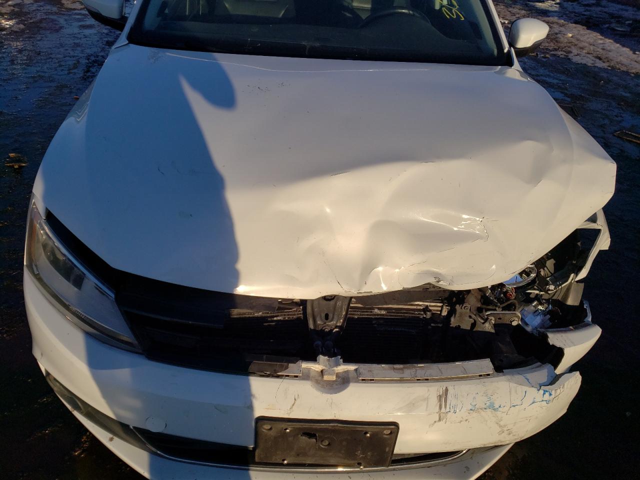 2014 Volkswagen Jetta - Image 12