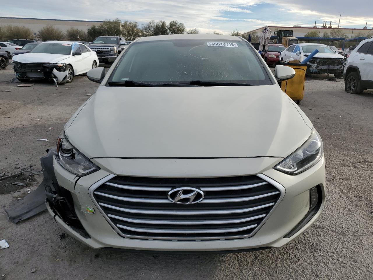 2017 Hyundai Elantra - Image 5