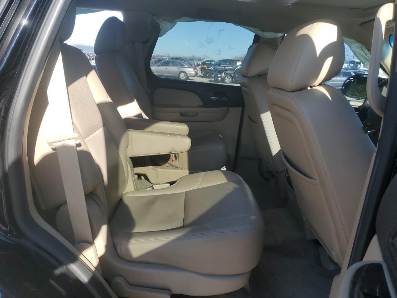 2014 GMC Yukon - Image 12