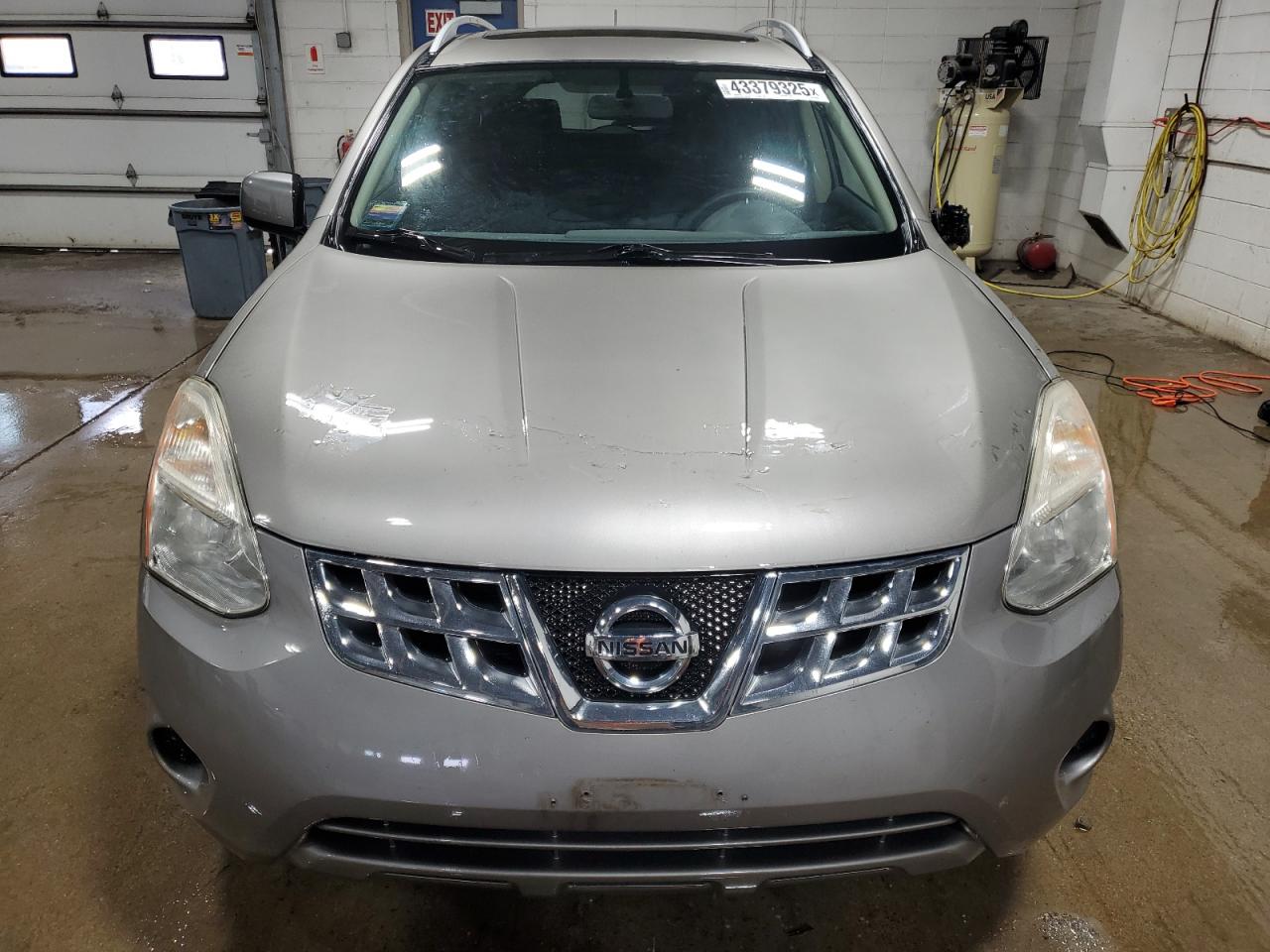 2012 Nissan Rogue - Image 5