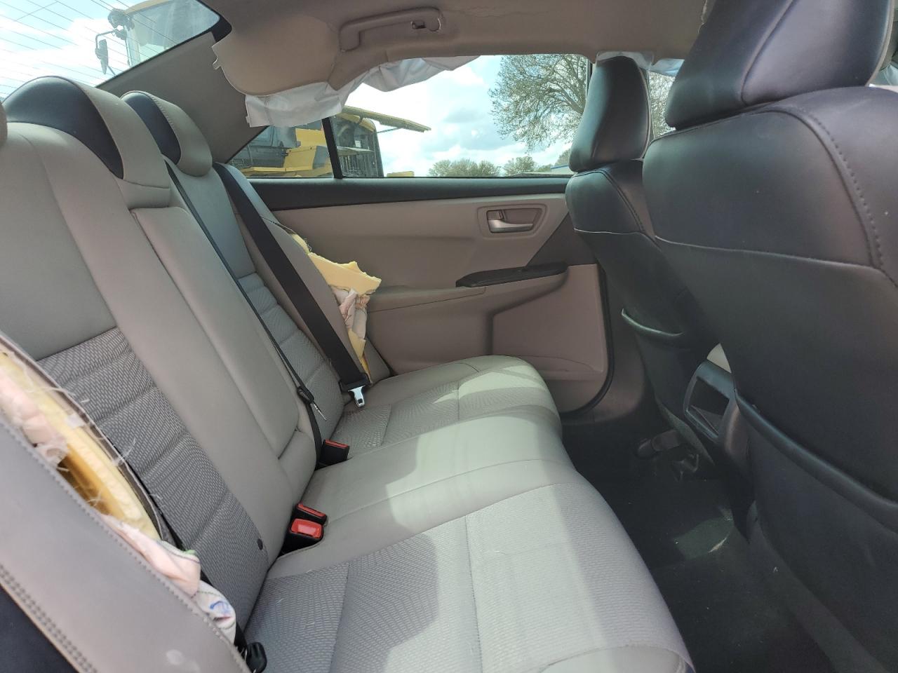 2017 Toyota Camry - Image 10
