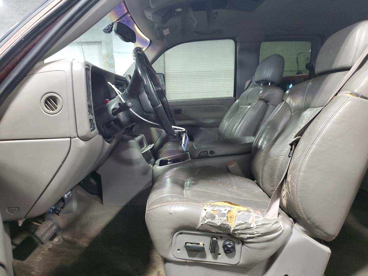 2000 Chevrolet Silverado - Image 7