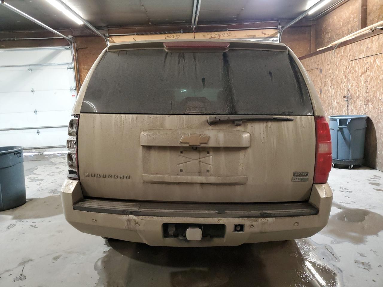 2011 Chevrolet Suburban - Image 6