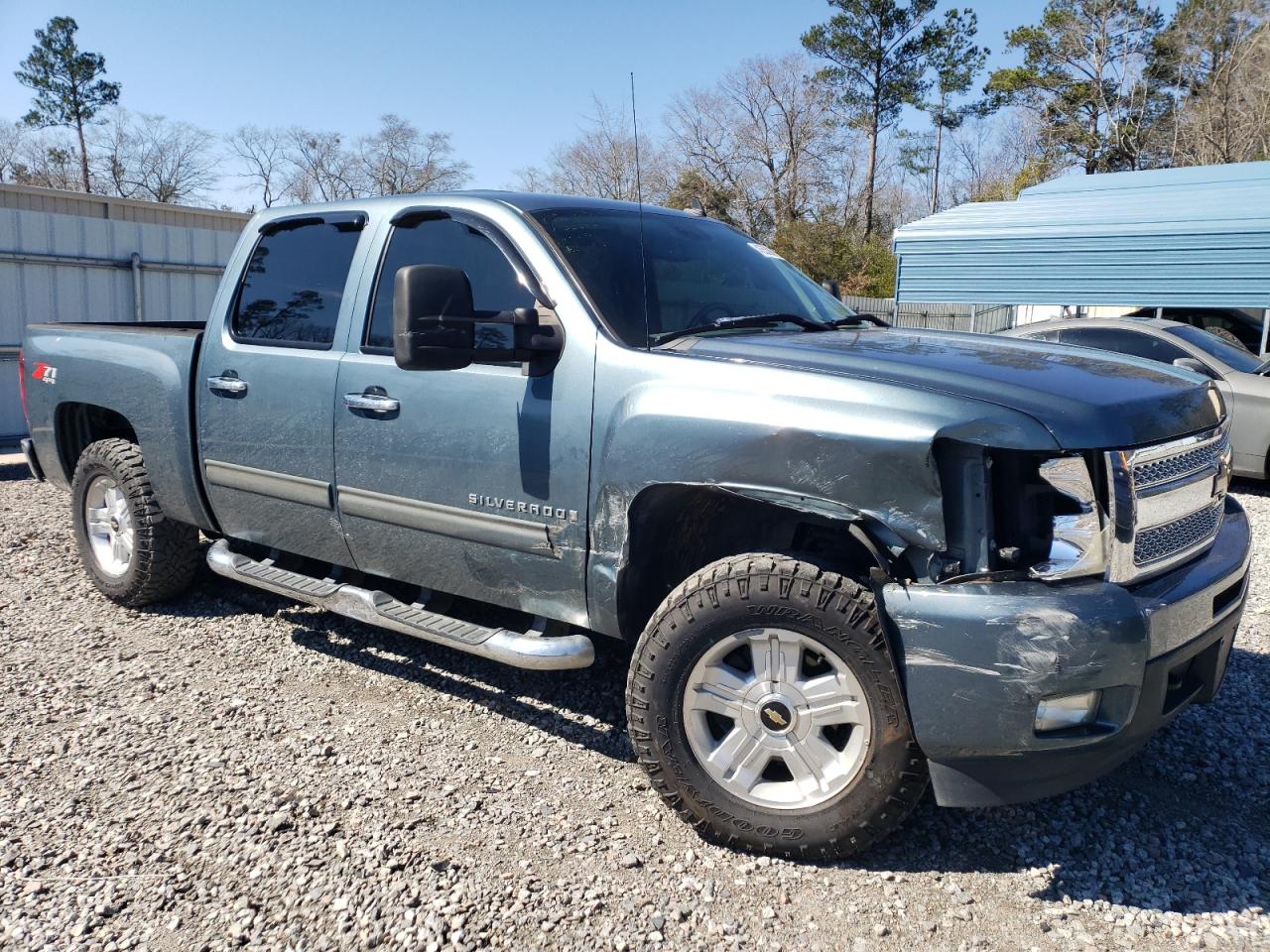 2009 Chevrolet Silverado - Image 4