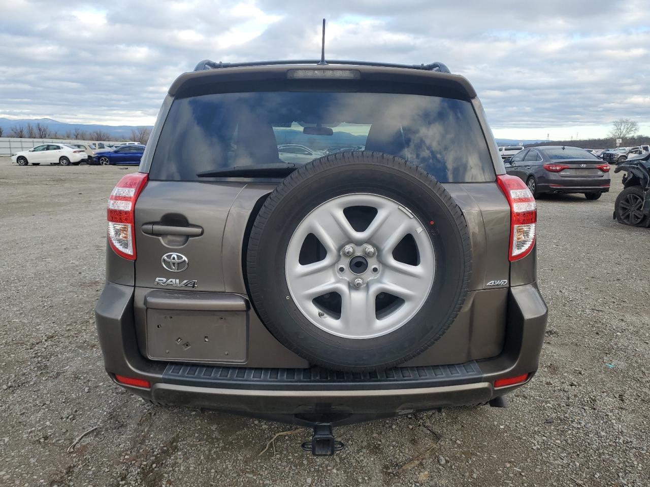 2012 Toyota RAV 4 - Image 6