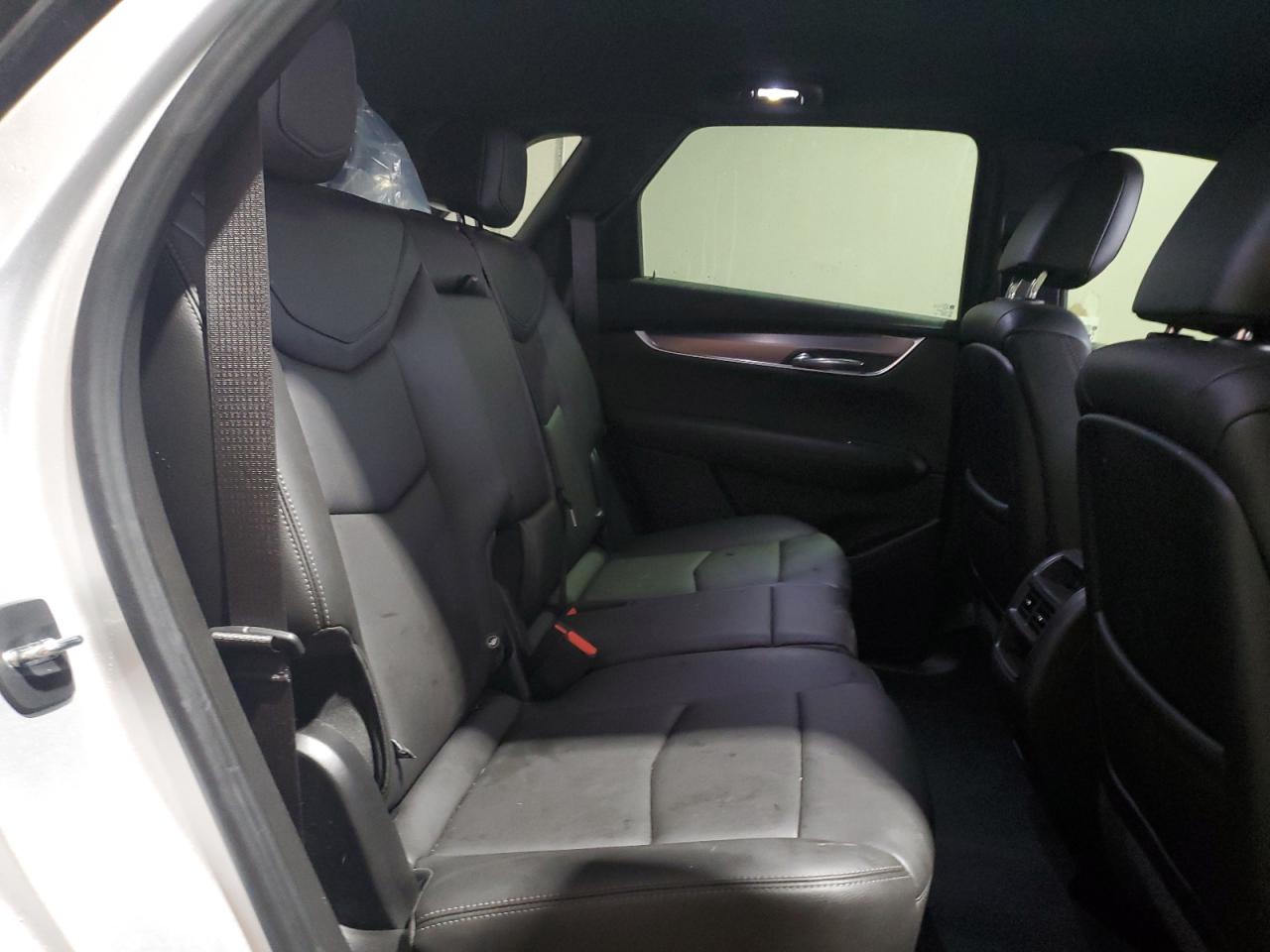 2020 Cadillac XT5 - Image 11