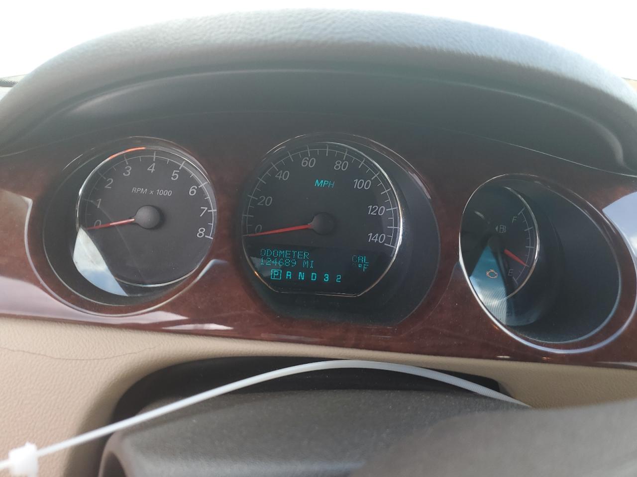2007 Buick Lucerne - Image 9