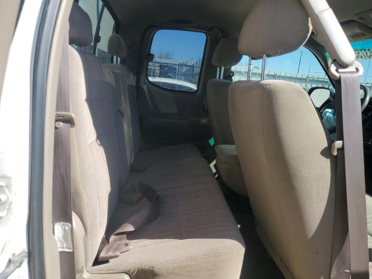 2001 Toyota Tundra - Image 10