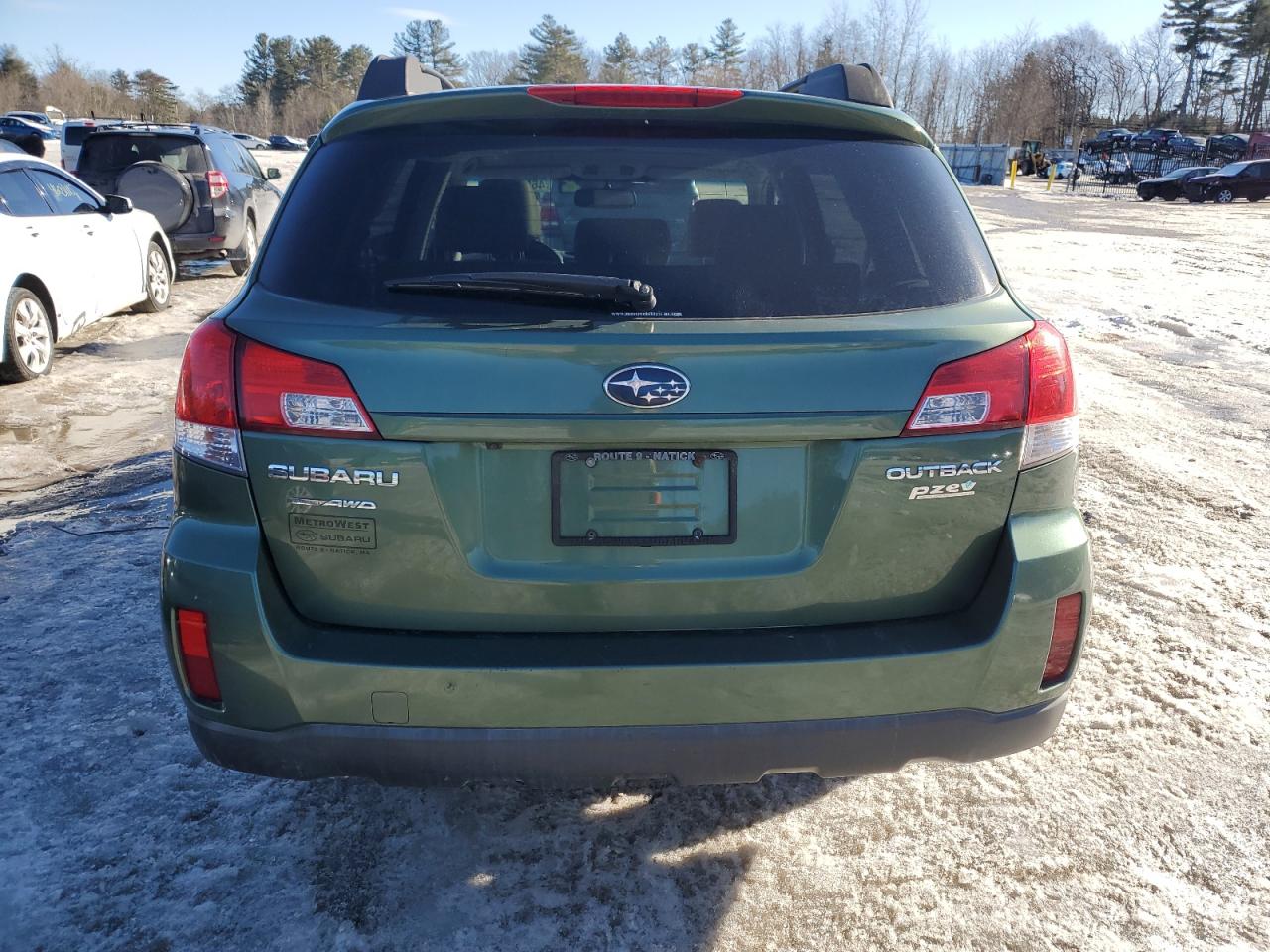 2010 Subaru Outback - Image 6