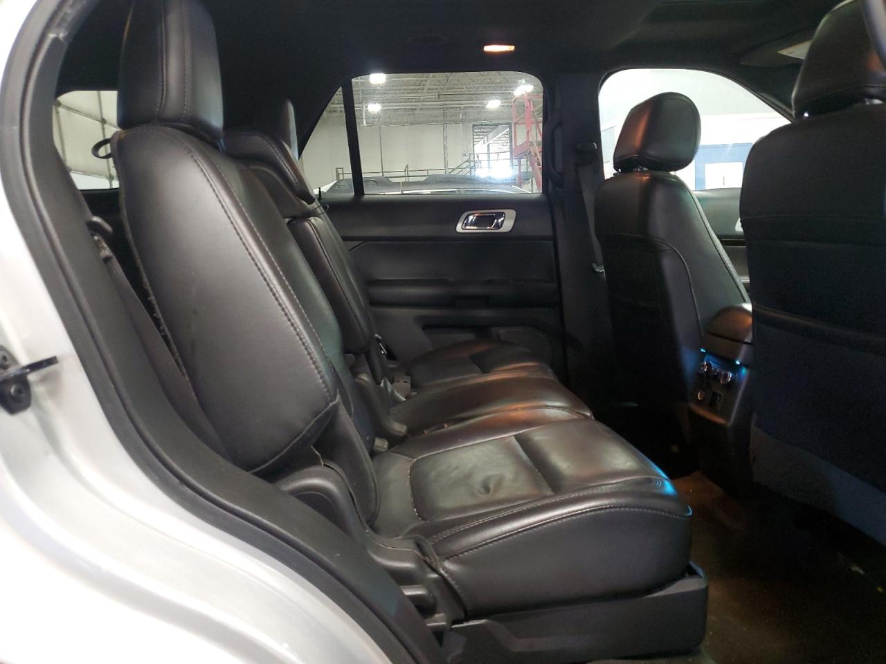 2014 Ford Explorer - Image 11