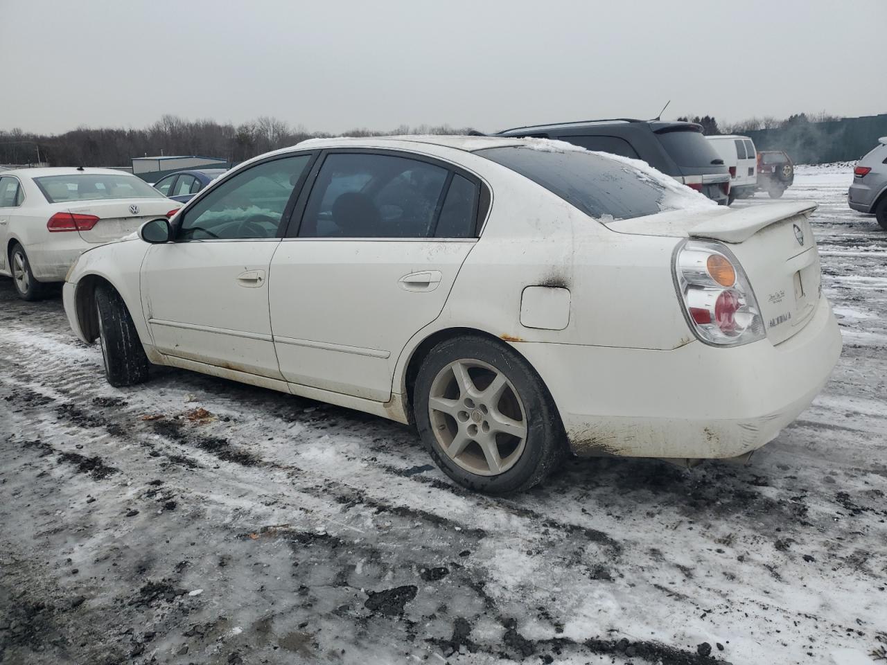 2003 Nissan Altima - Image 2