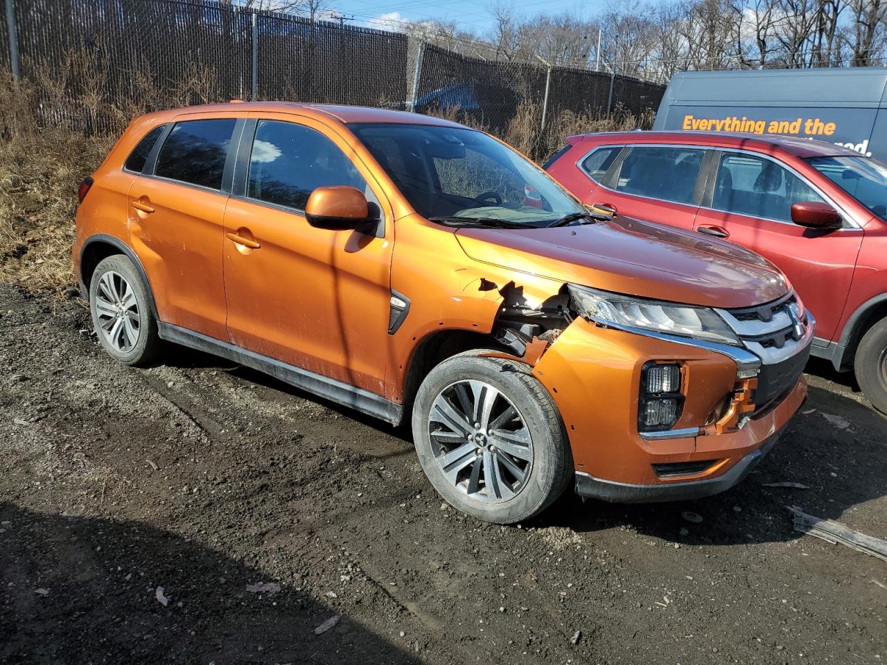 2021 Mitsubishi Outlander - Image 4