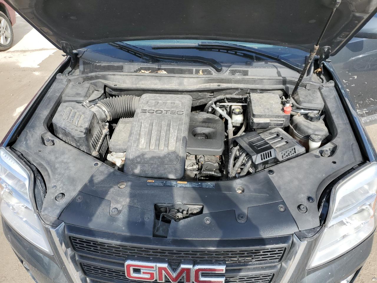 2010 GMC Terrain - Image 12