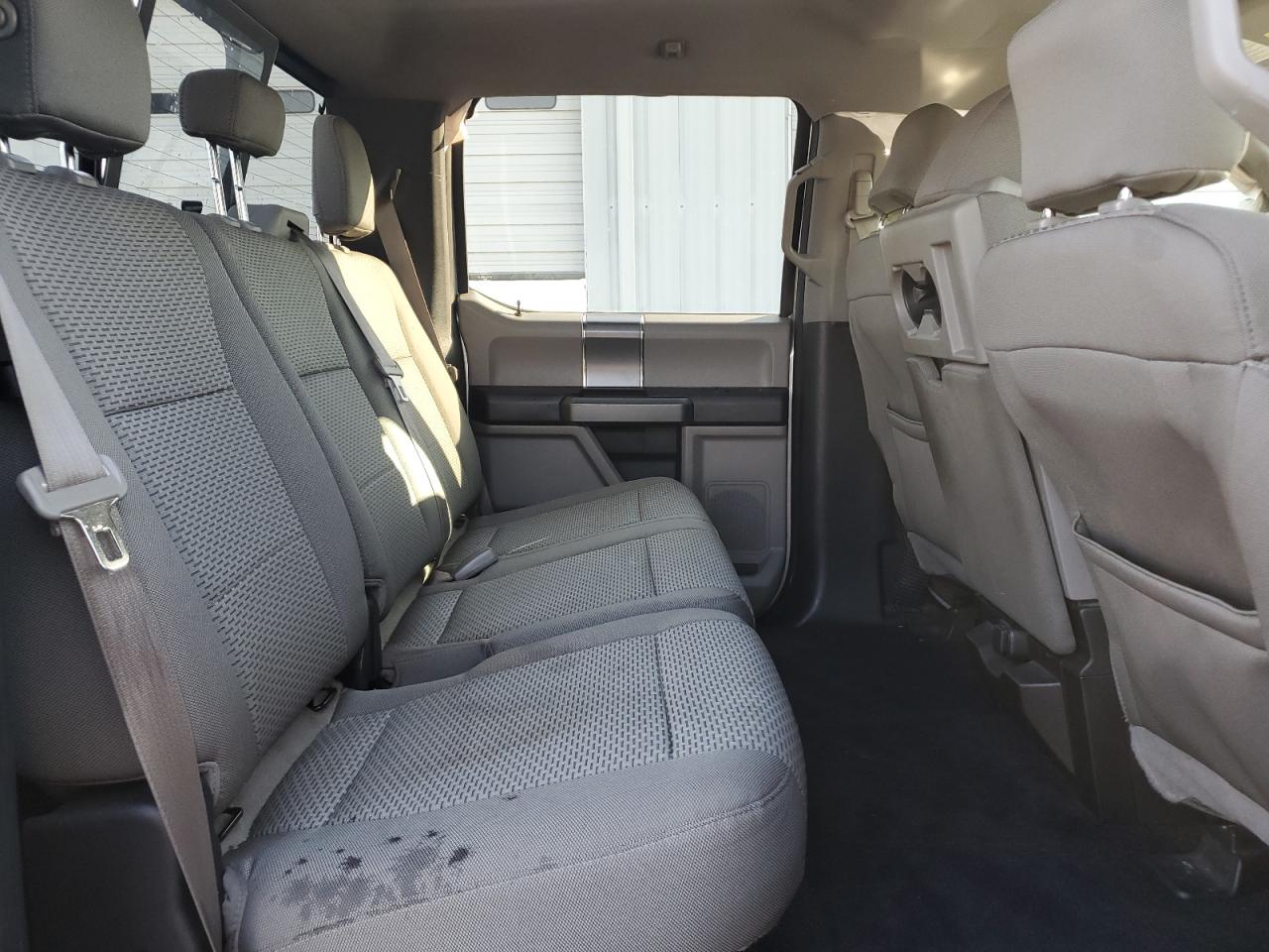 2015 Ford F-150 - Image 10