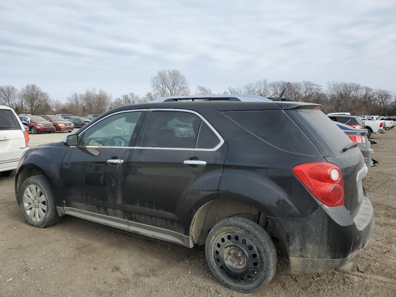 2010 Chevrolet Equinox - Image 2