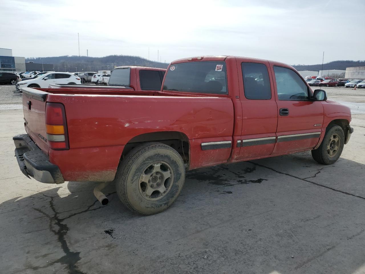 2001 Chevrolet Silverado - Image 3