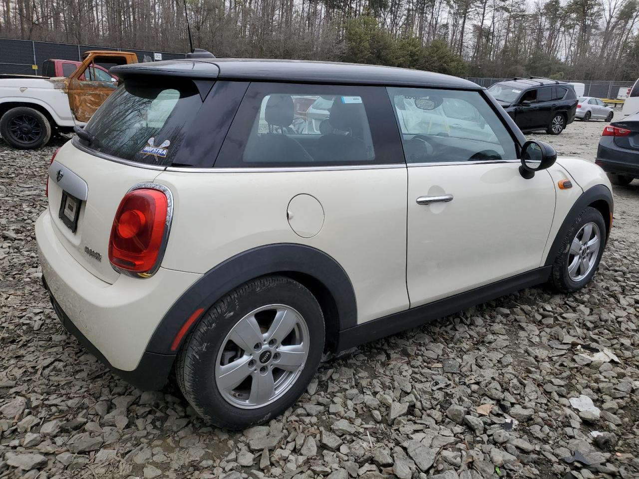 2015 MINI Cooper - Image 3