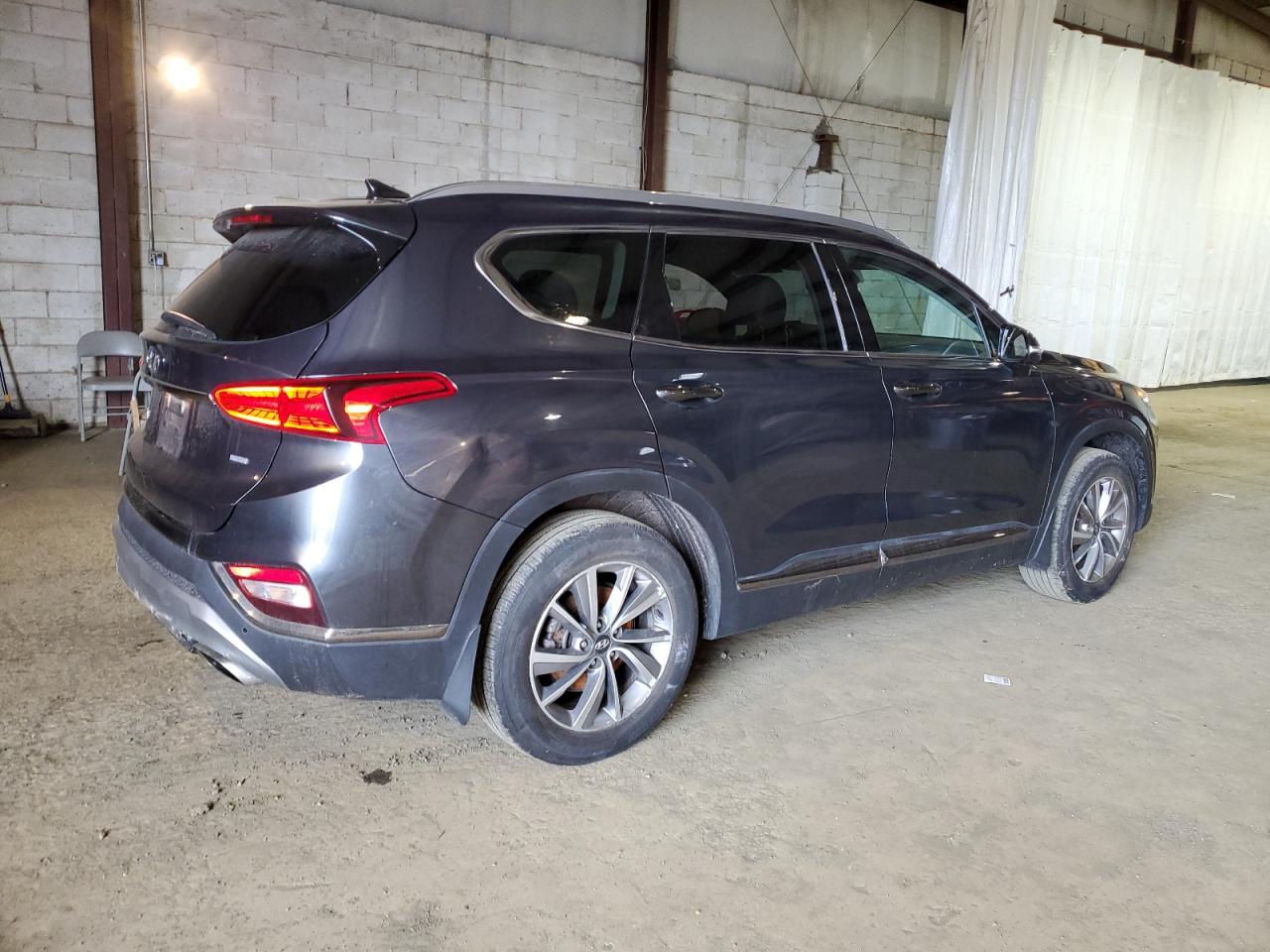 2020 Hyundai Santa Fe - Image 3