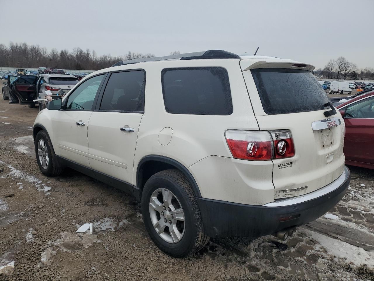 2011 GMC Acadia - Image 2