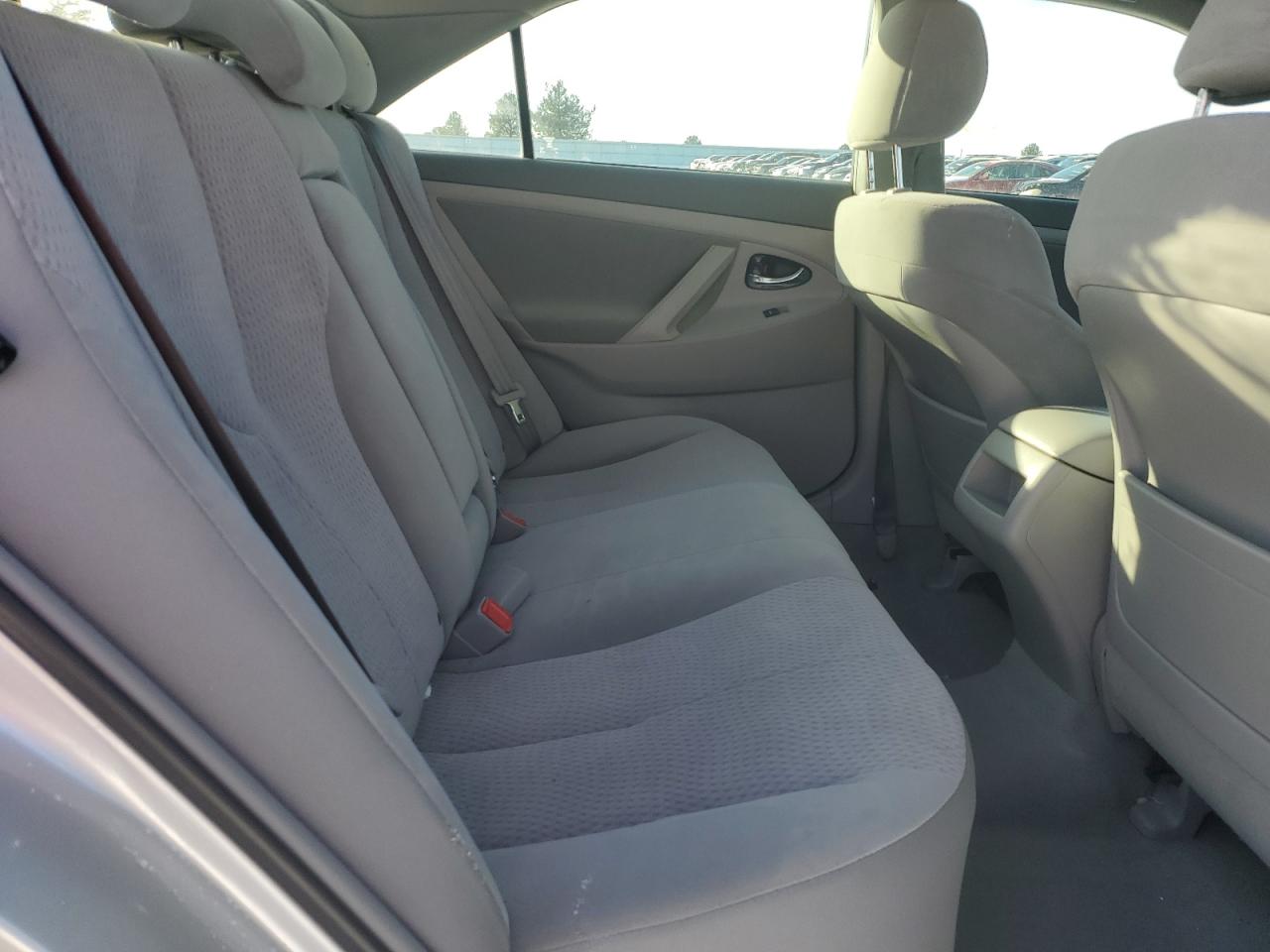 2011 Toyota Camry - Image 10