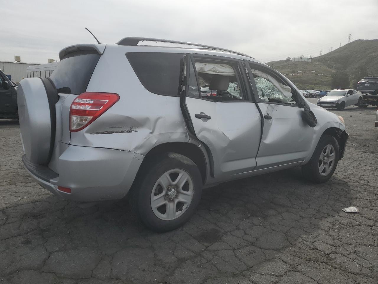 2011 Toyota RAV 4 - Image 3