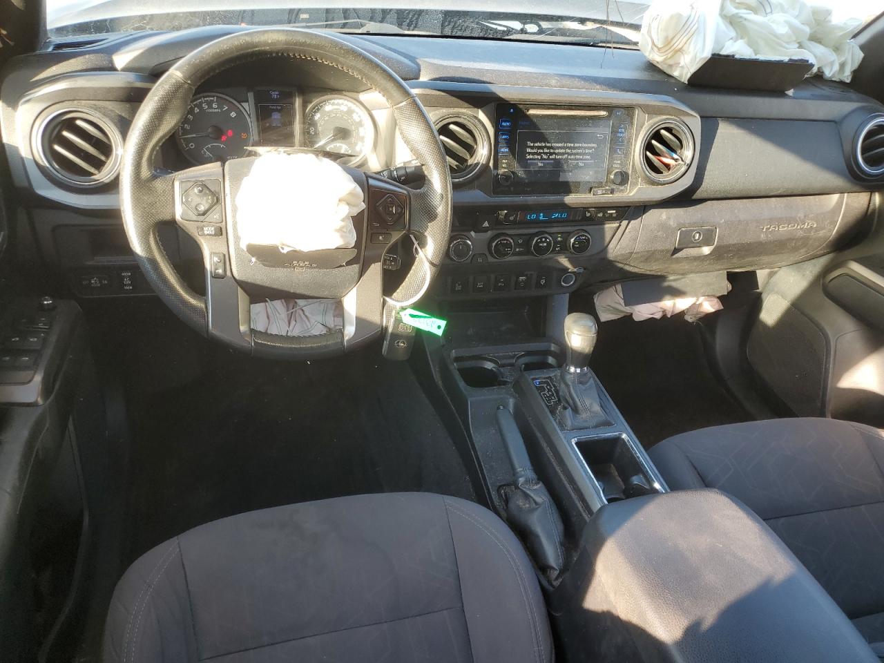 2016 Toyota Tacoma - Image 8