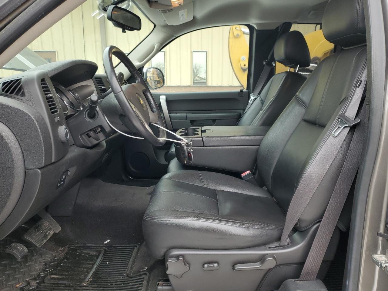 2012 Chevrolet Silverado - Image 7