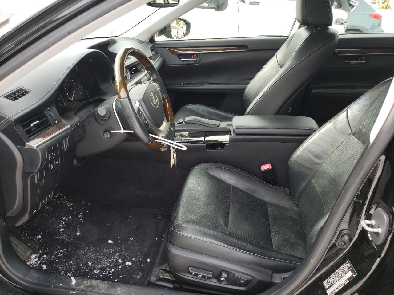 2014 Lexus ES - Image 7