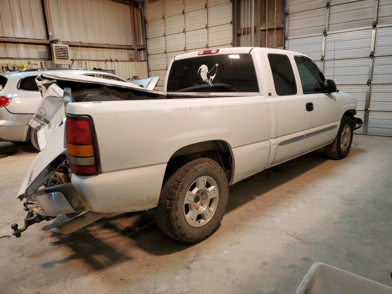 2004 GMC Sierra - Image 3