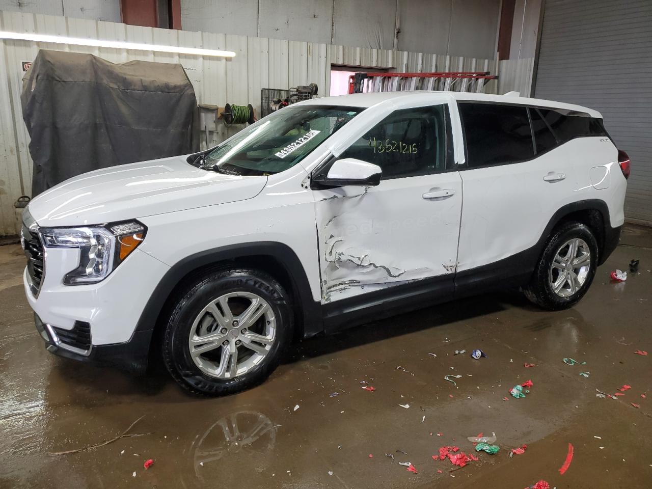 2022 GMC Terrain - Image 1
