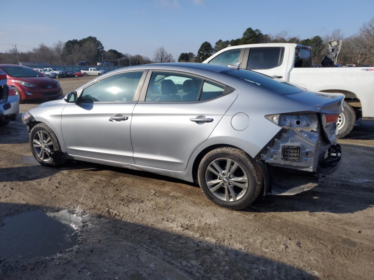 2017 Hyundai Elantra - Image 2