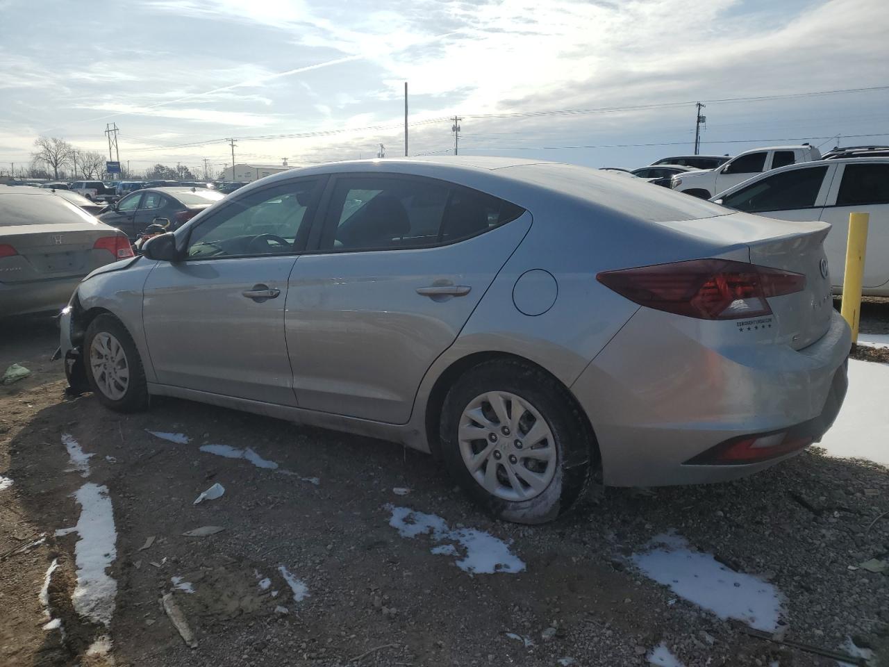 2020 Hyundai Elantra - Image 2