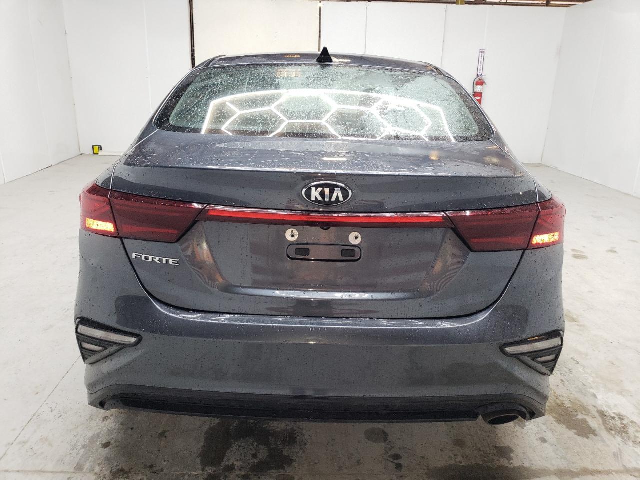 2020 Kia Forte - Image 6