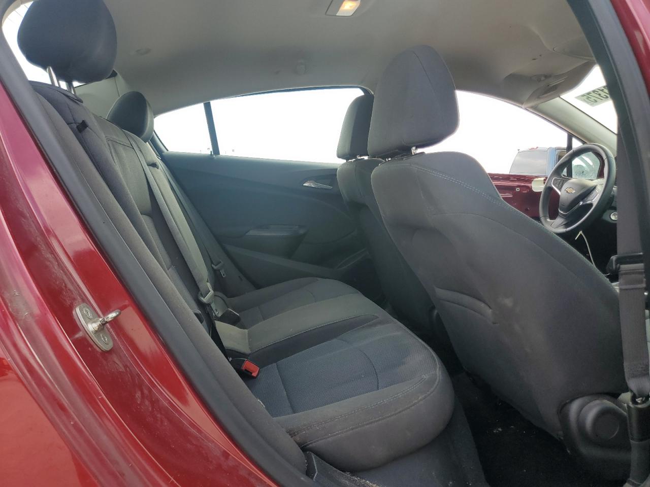 2018 Chevrolet Cruze - Image 11