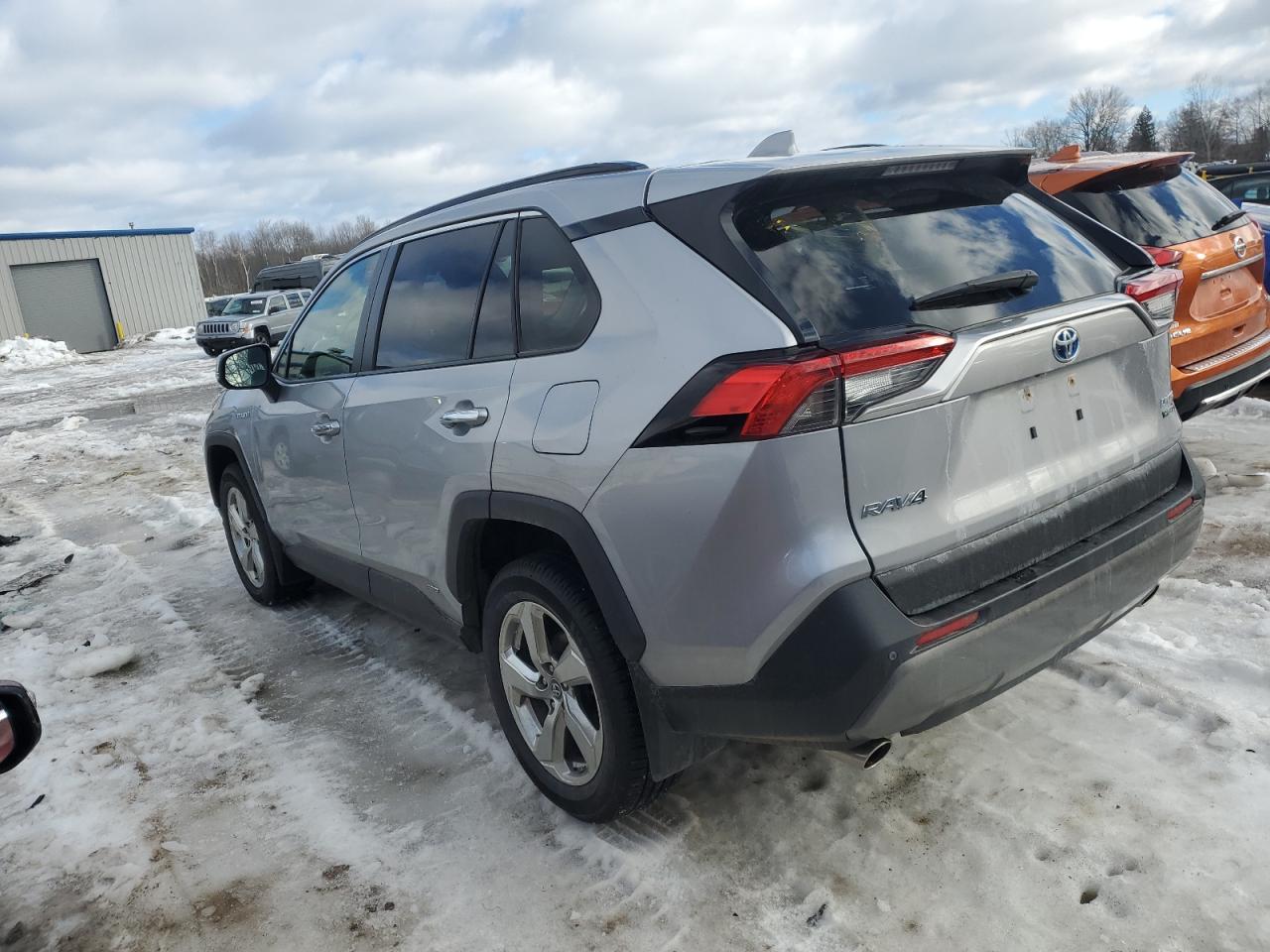 2019 Toyota RAV 4 - Image 2