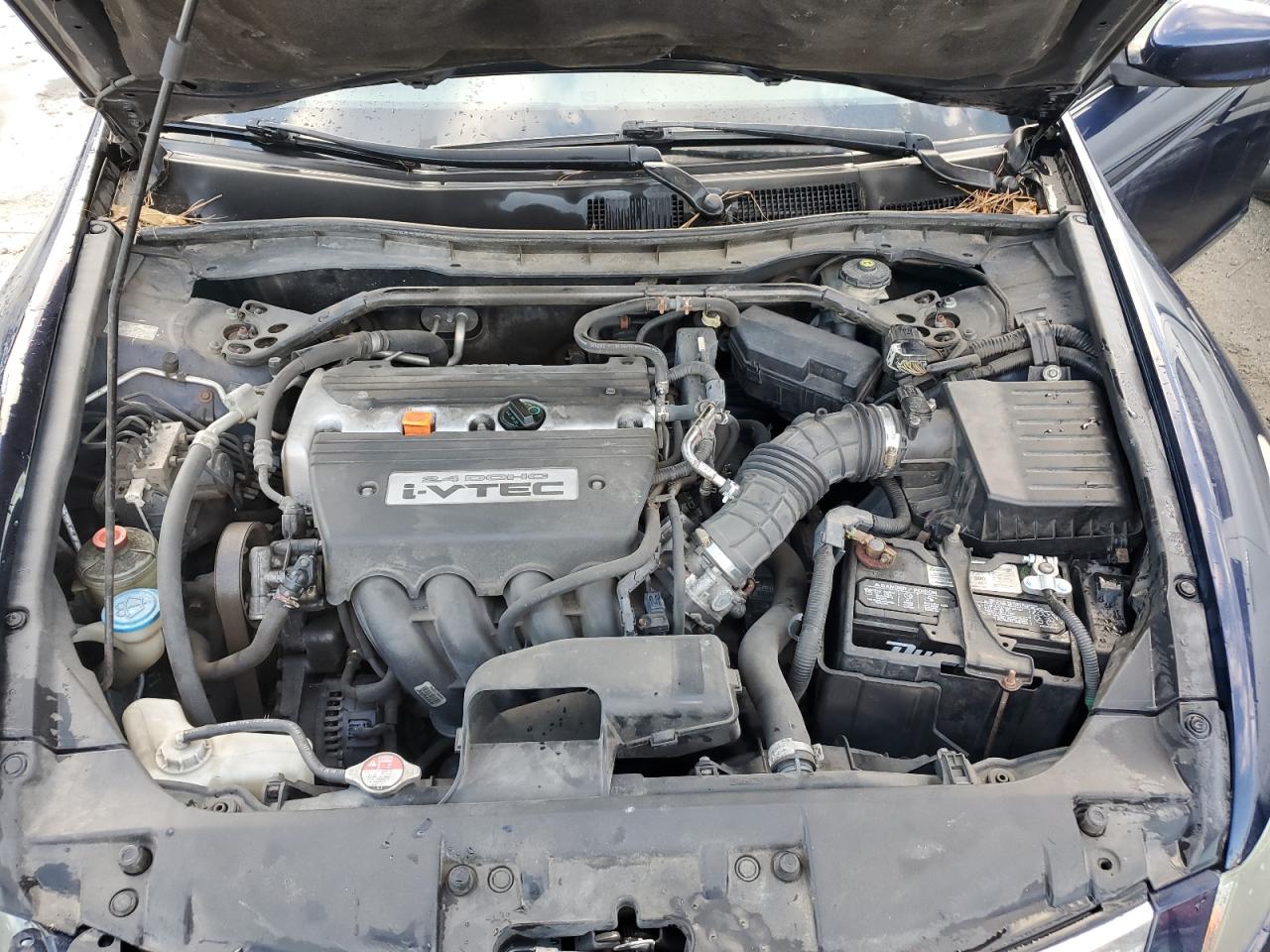2009 Honda Accord - Image 11