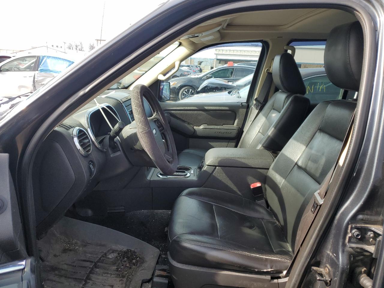 2010 Ford Explorer - Image 7